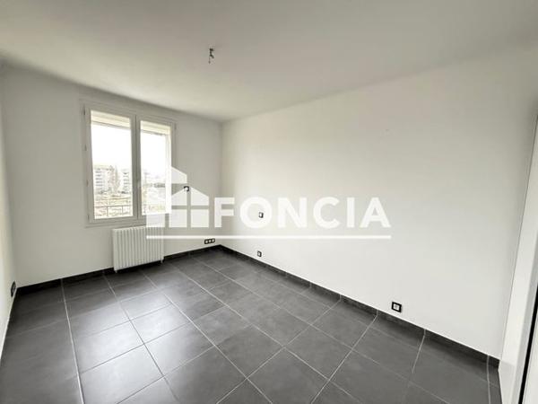 Location Appartement 3 pièces 74.39 m² - Frejus 83600