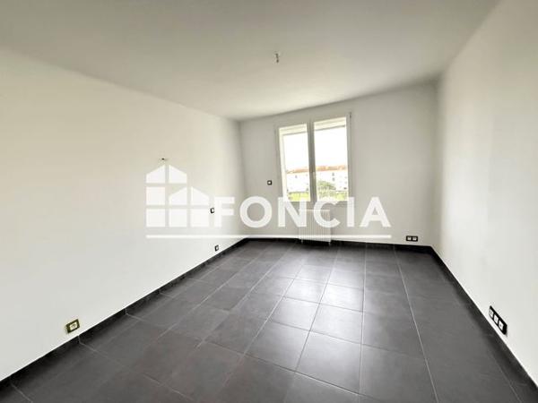 Location Appartement 3 pièces 74.39 m² - Frejus 83600