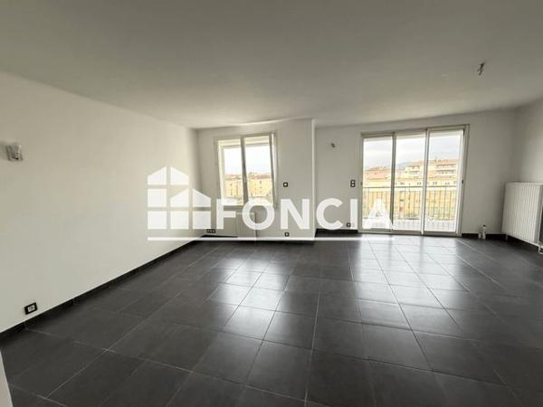 Location Appartement 3 pièces 74.39 m² - Frejus 83600