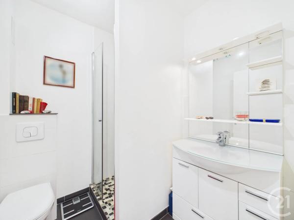 Maison à vendre  6 pièces - 133 m 2   CHARTRES  - 28