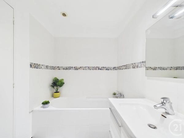 Maison à vendre  6 pièces - 133 m 2   CHARTRES  - 28