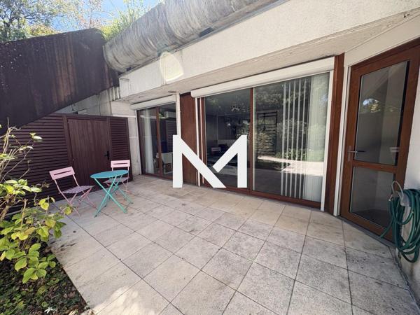 Les Buclos - T4 transformé en T3 - jardin et stationnement | Premium Immobilier