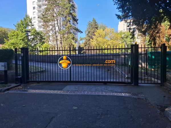 Vente                                                      Appartement
                        
                     3 pièces                      66 m2                     à Meaux