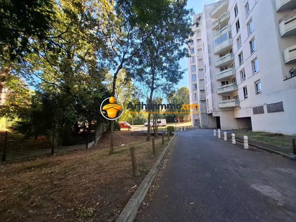 Vente                                                      Appartement
                        
                     3 pièces                      66 m2                     à Meaux