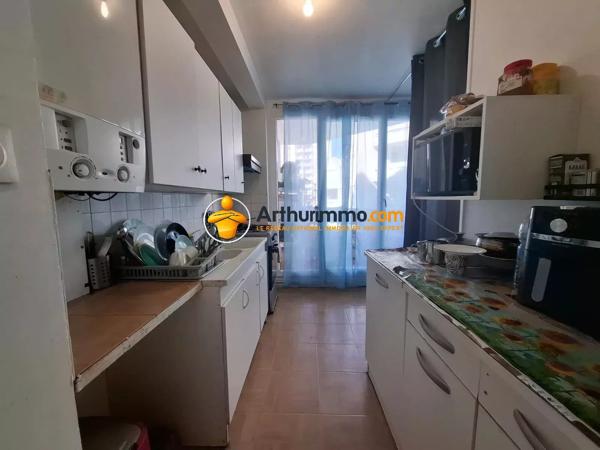 Vente                                                      Appartement
                        
                     3 pièces                      66 m2                     à Meaux
