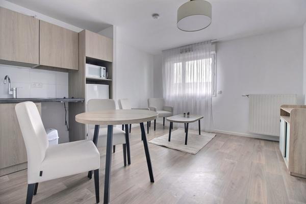 Appartement Saint Ouen Sur Seine ( DOCKS ) 2 pièces 38 m2