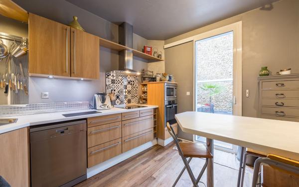 Maison à vendre    6 pièces •  Mont-de-Marsan