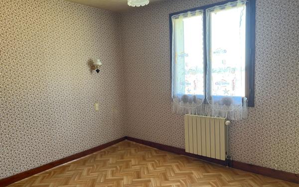 Maison à vendre    4 pièces • 111 m2 Saint-Laurent-sur-Gorre