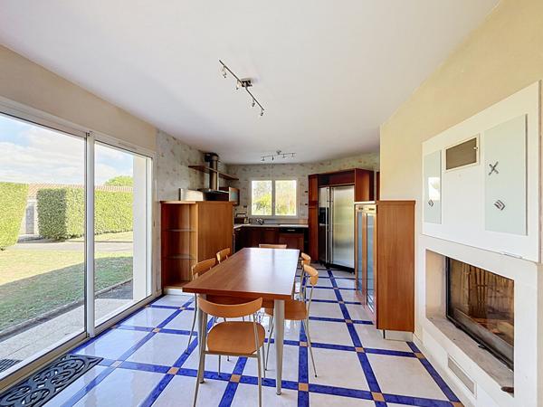 Maison Lucon - 3 chambres - 1 bureau - garage double