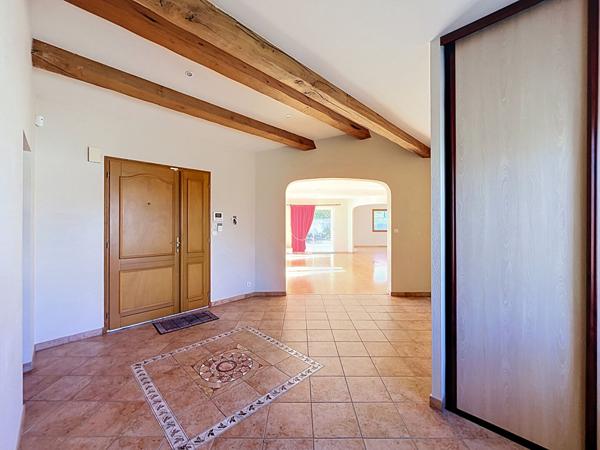 Maison Lucon - 3 chambres - 1 bureau - garage double