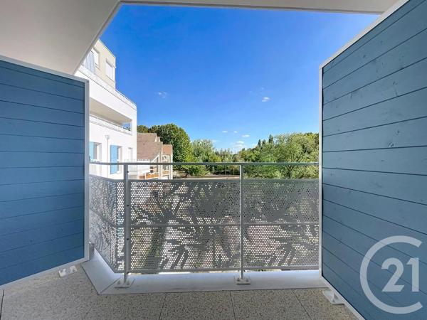 Appartement F1 à vendre  1 pièce - 27,37 m 2   SAVIGNY LE TEMPLE  - 77