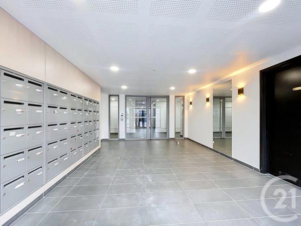 Appartement F1 à vendre  1 pièce - 27,37 m 2   SAVIGNY LE TEMPLE  - 77