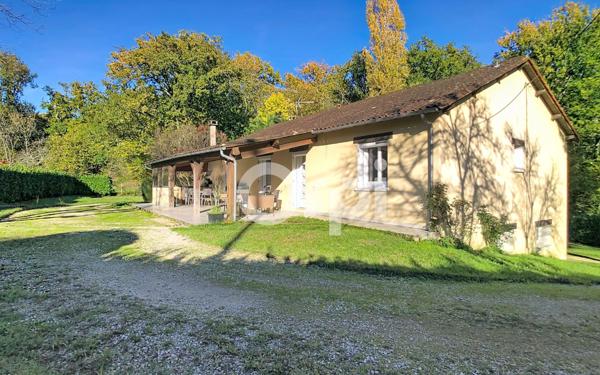 Maison à vendre    6 pièces •  Annesse-et-Beaulieu