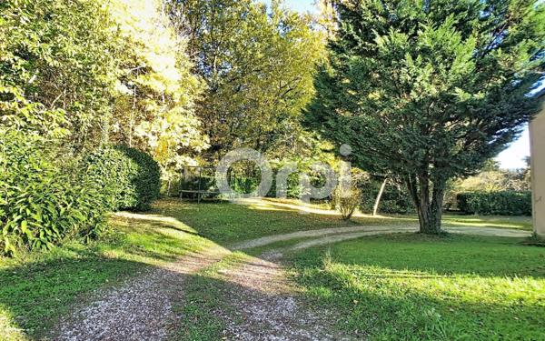 Maison à vendre    6 pièces •  Annesse-et-Beaulieu