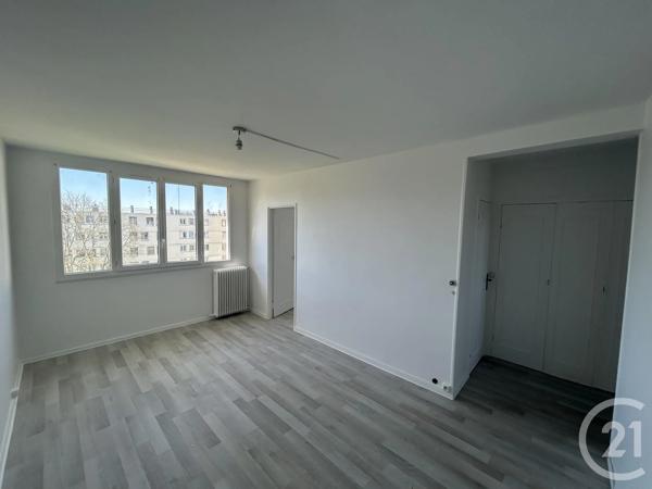 Appartement 3 Pièces à vendre  3 pièces - 60 m 2   AVON  - 77