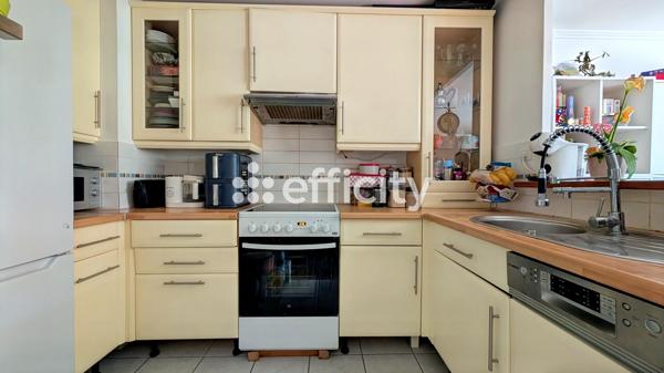 Appartement
         3 pièces
        - 66 m² Exclusivité 276 000 € *