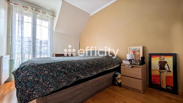 Appartement
         3 pièces
        - 66 m² Exclusivité 276 000 € *