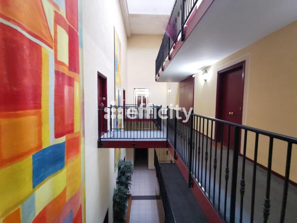 Appartement
         3 pièces
        - 66 m² Exclusivité 276 000 € *