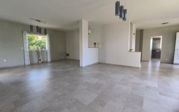 Maison à vendre    7 pièces •  Soisy-sur-Seine