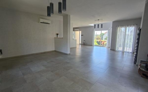 Maison à vendre    7 pièces •  Soisy-sur-Seine