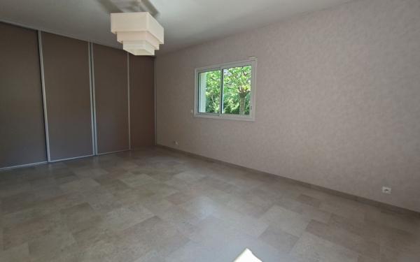 Maison à vendre    7 pièces •  Soisy-sur-Seine