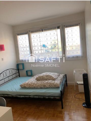 Appartement de trois pièces! Ravalement réglé par le propriétaire !