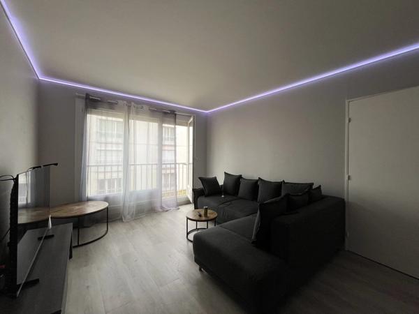 Location                                                      Appartement
                        
                     2 pièces                      50 m2                     à Chartres