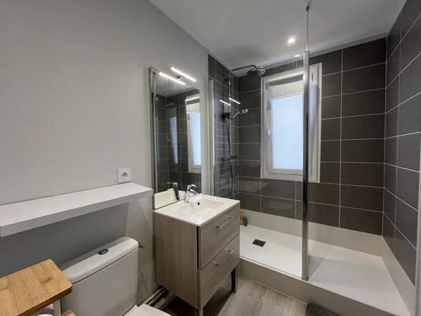 Location                                                      Appartement
                        
                     2 pièces                      50 m2                     à Chartres