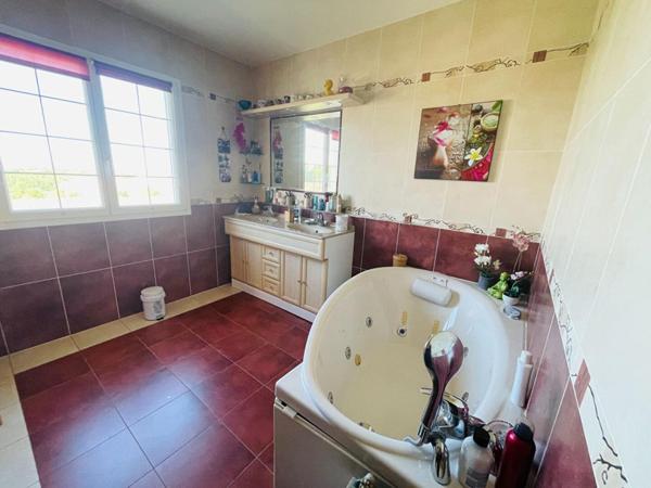 Maison Boulazac Isle Manoire  5 pièce(s) 161 m2