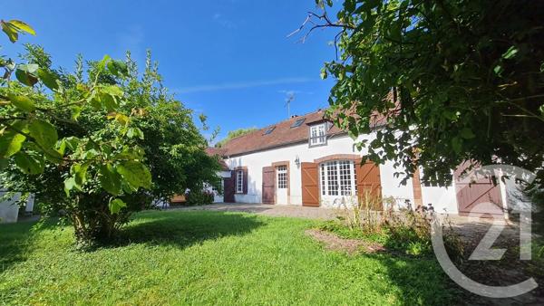 Maison à vendre  8 pièces - 187 m 2   EPERNON  - 28