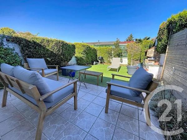 Maison à vendre  5 pièces - 94 m 2   LA QUEUE EN BRIE  - 94