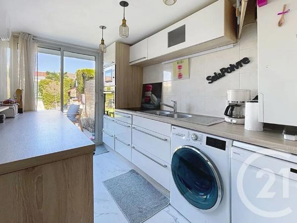 Maison à vendre  5 pièces - 94 m 2   LA QUEUE EN BRIE  - 94