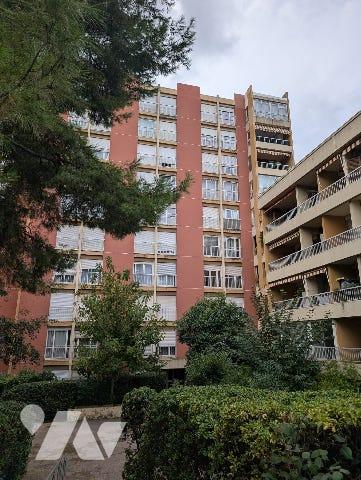 A VENDRE, 13011 MARSEILLE, QUARTIER LA POMME,Appartement de type 4 avec terrasse et place de parking