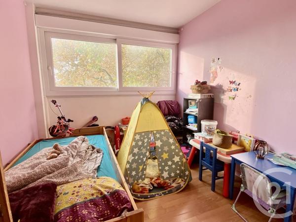 Appartement F3 à vendre  3 pièces - 58 m 2   SAVIGNY SUR ORGE  - 91