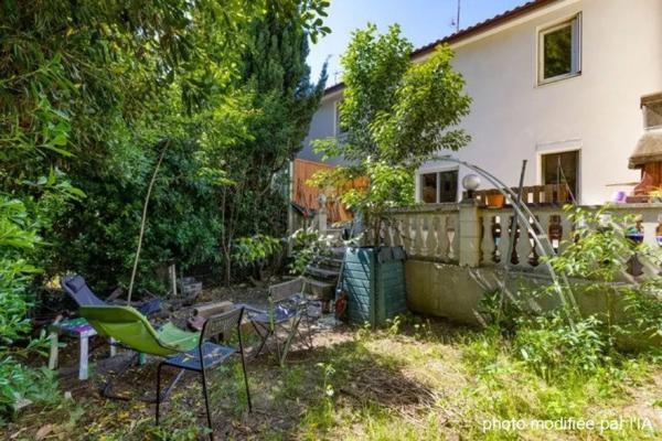 Maison T5 avec terrasse, jardin et garage