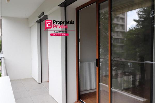 Appartement Type 3 , 72m²  carrez, traversant avec Balcon sud/Est + garage et cave