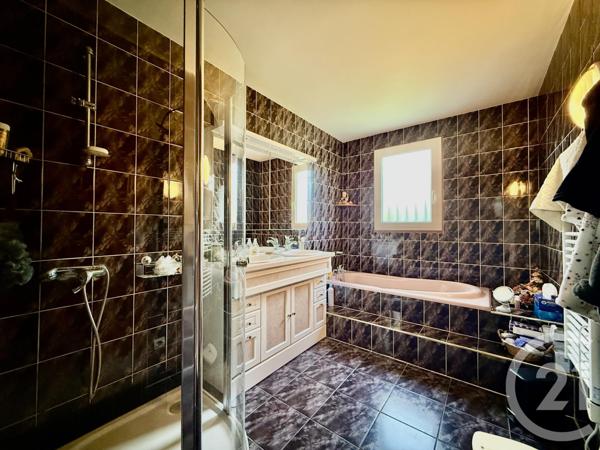 Maison à vendre  5 pièces - 145 m2 PERIGNY - 17