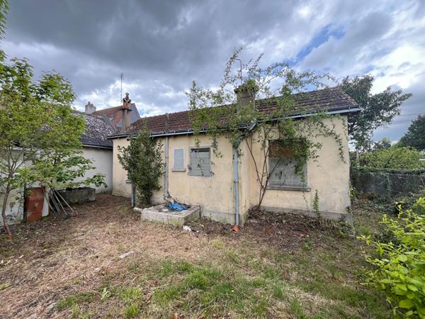 Maison à réhabiliter, quartier recherché à Saint-Avertin