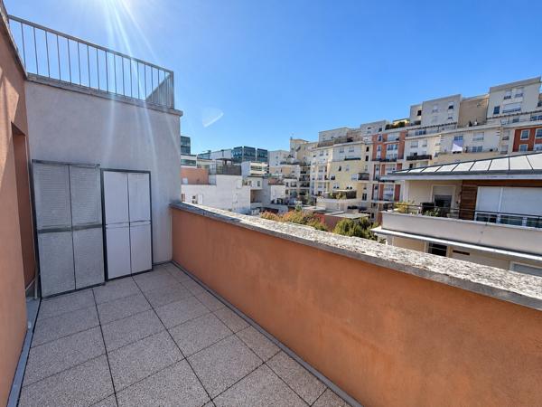 BOBIGNY JEAN ROSTAND - Duplex 4 pièces dernier étage 2 terrasses Parking