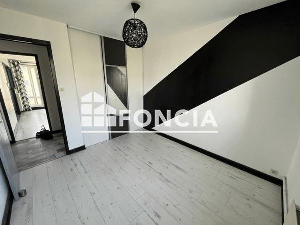 Location Appartement 3 pièces 63 m² - 11 C RUE MARC SANGNIER Valence 26000