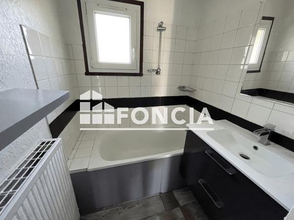 Location Appartement 3 pièces 63 m² - 11 C RUE MARC SANGNIER Valence 26000