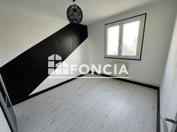 Location Appartement 3 pièces 63 m² - 11 C RUE MARC SANGNIER Valence 26000