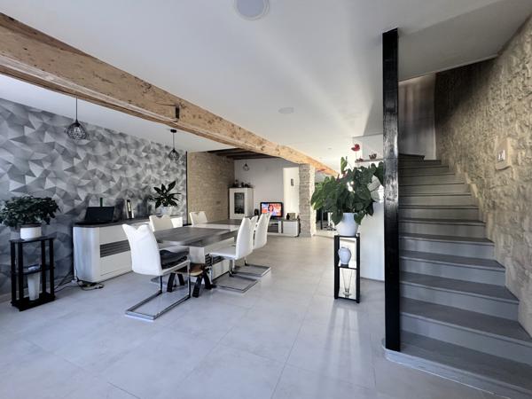 Maison 5 pièces - 155 m² Exclusivité efficity