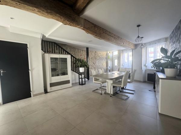 Maison 5 pièces - 155 m² Exclusivité efficity