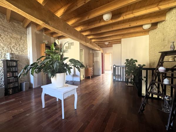 Maison 5 pièces - 155 m² Exclusivité efficity