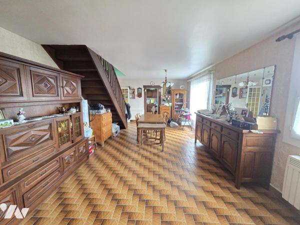 Maison à usage d'habitation sur sous sol complet