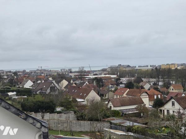 Maison à usage d'habitation sur sous sol complet