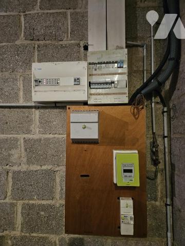 Maison à usage d'habitation sur sous sol complet