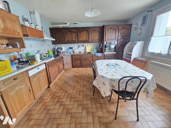 Maison à usage d'habitation sur sous sol complet