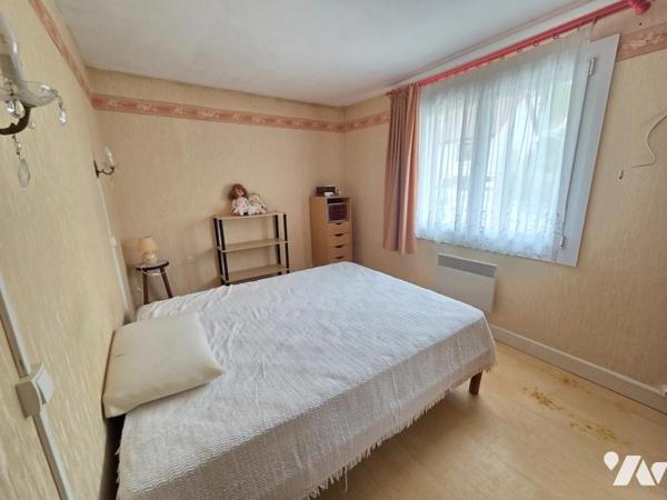 Maison à usage d'habitation sur sous sol complet